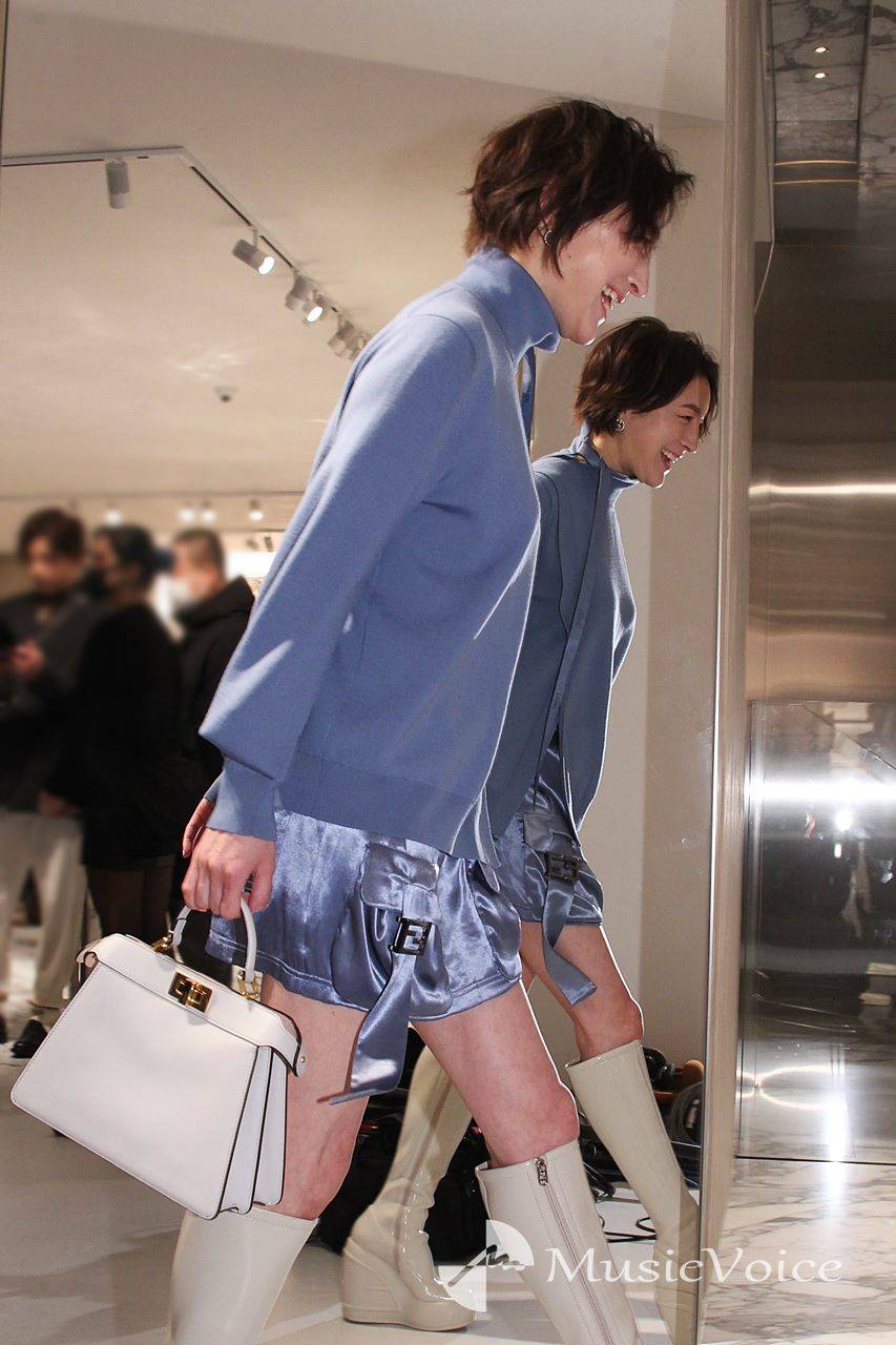 広末涼子、ミニスカ＆厚底ロングブーツ「久しぶりにミニに」