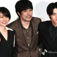 映画『ロストケア』完成披露舞台挨拶