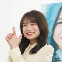 乃木坂46秋元真夏『振り返れば、乃木坂』