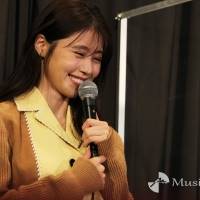 有村架純『ちひろさん』初日舞台挨拶