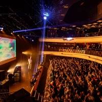 Night Tempo、来日公演に森高千里がサプライズ出演