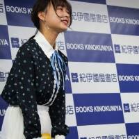 鈴木絢音『言葉の海をさまよう』囲み取材