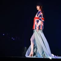 新木優子『マイナビ TGC 2023 S／S』TGC SPECIAL COLLECTION