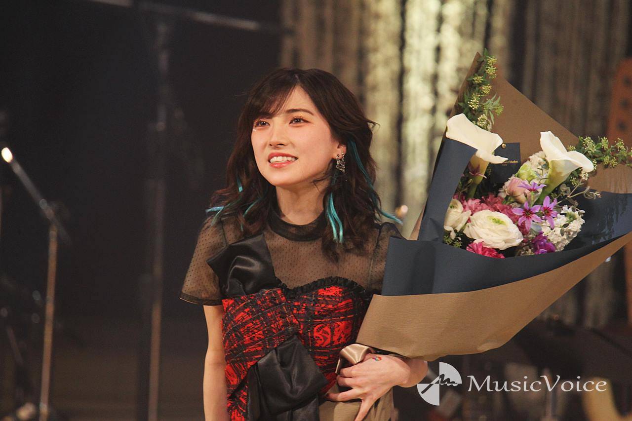 AKB48岡田奈々に感謝の花束「これからは一ファンとして」ラストは応援ゲスト
