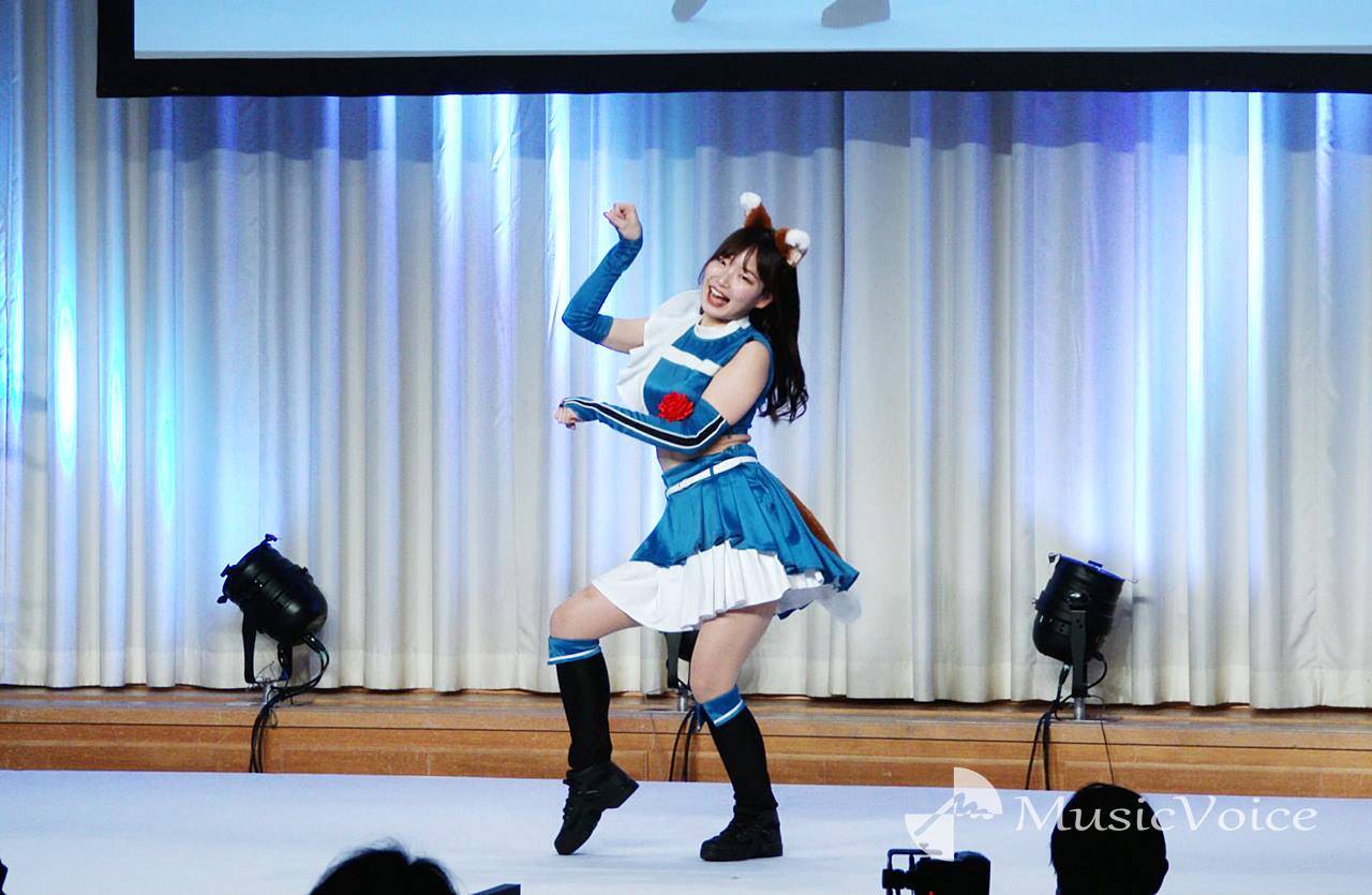 ファイターズガール辻菜穂子、きつねダンス生披露　年間コンテンツ賞「優秀賞」受賞