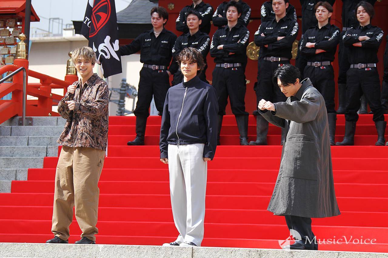 北村匠海×山田裕貴×吉沢亮、２年前のあのポーズ再び
