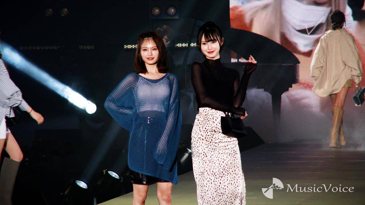 NMB48新澤菜央＆山本望叶、大人っぽコーデで美スタイル　よみぃの演奏でランウェイ