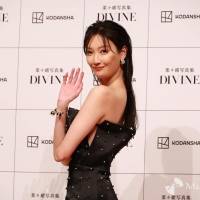 菜々緒、屋久島で野性的　10年ぶり写真集は「子供には見せられない攻めた写真」