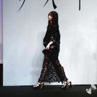 齋藤飛鳥『サイド バイ サイド 隣にいる人』完成披露舞台挨拶