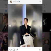 TWICE・SANA、圧倒的美脚　超ミニスカ姿に「美しすぎる」