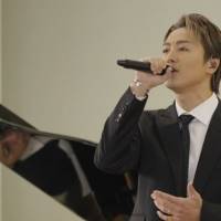 EXILE TAKAHIRO、卒業式にサプライズ登場