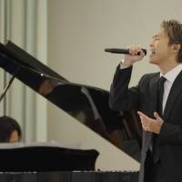 EXILE TAKAHIRO、卒業式にサプライズ登場