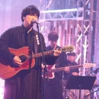 秦基博、小泉今日子＆THE BOOMの名曲をカバー