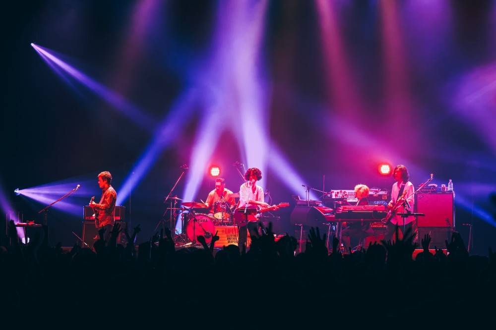 GRAPEVINE、歓喜に包まれたツアーファイナル『another sky』再現ライブレポート
