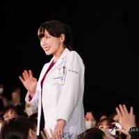 劇場版『TOKYO MER～走る緊急救命室～』初日舞台挨拶