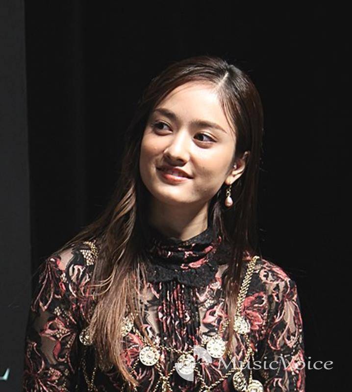 谷まりあの弟がイケメンと話題「この顔になりたい」