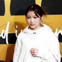 矢吹奈子 美脚！重ね着オシャレに