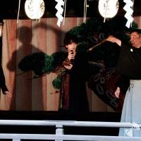 横浜流星＆奥平大兼、雨の中の舞台挨拶　芝居の原点「能」に触れて「良かった」