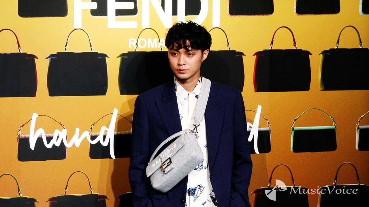 磯村勇斗、清涼感あるセットアップ　ＧＷ休みなら温泉に「癒されたい」