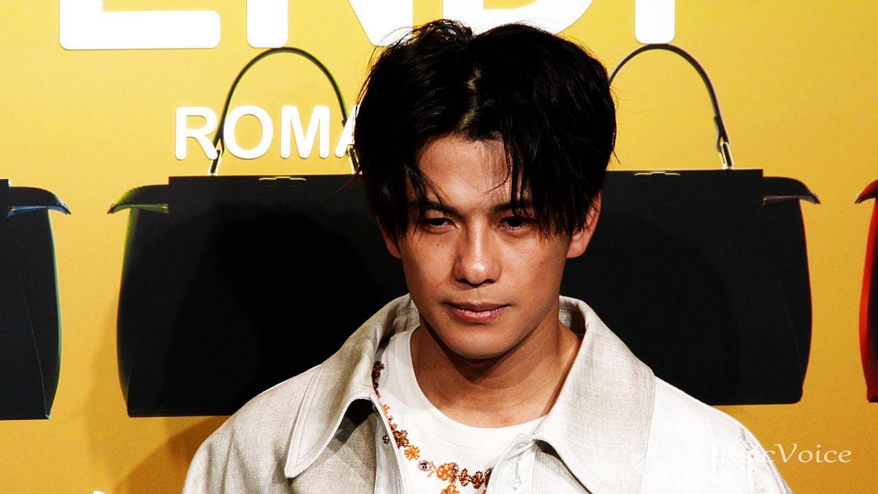 森崎ウィン、ハーフパンツの爽やかコーデ「二度と脱げない素敵な衣装」
