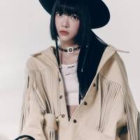 LE SSERAFIM、DUSTY AMBERバージョンのコンセプトフォトを公開