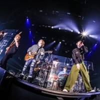 UVERworld、“VSシリーズ”横浜アリーナでBiSH、ヒゲダン小笹大輔と共演