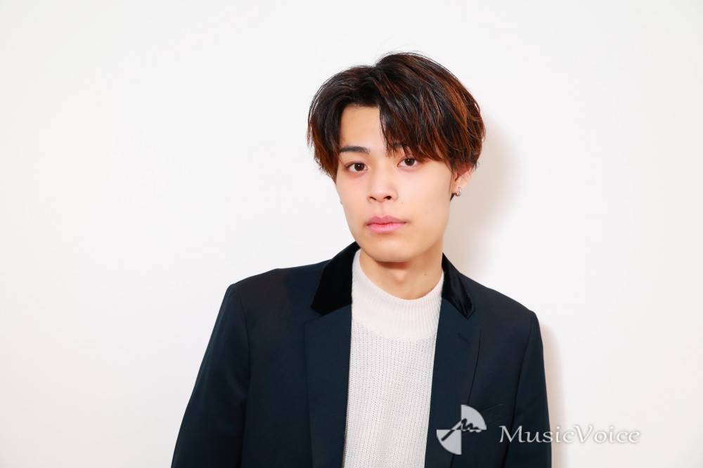 竹内唯人「できることから頑張りたい」気鋭の新世代シンガーの素顔
