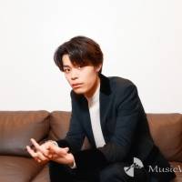 竹内唯人「できることから頑張りたい」気鋭の新世代シンガーに迫る