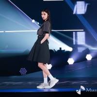 鈴木ゆうか：Rakuten GirlsAward 2023 S/S