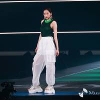 武田玲奈：Rakuten GirlsAward 2023 S/S