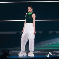武田玲奈：Rakuten GirlsAward 2023 S/S
