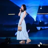 生駒里奈：Rakuten GirlsAward 2023 S/S
