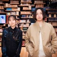 YOASOBIの秘密に迫る特集番組が放送決定　「はじめての」プロジェクト参加の作家と対談