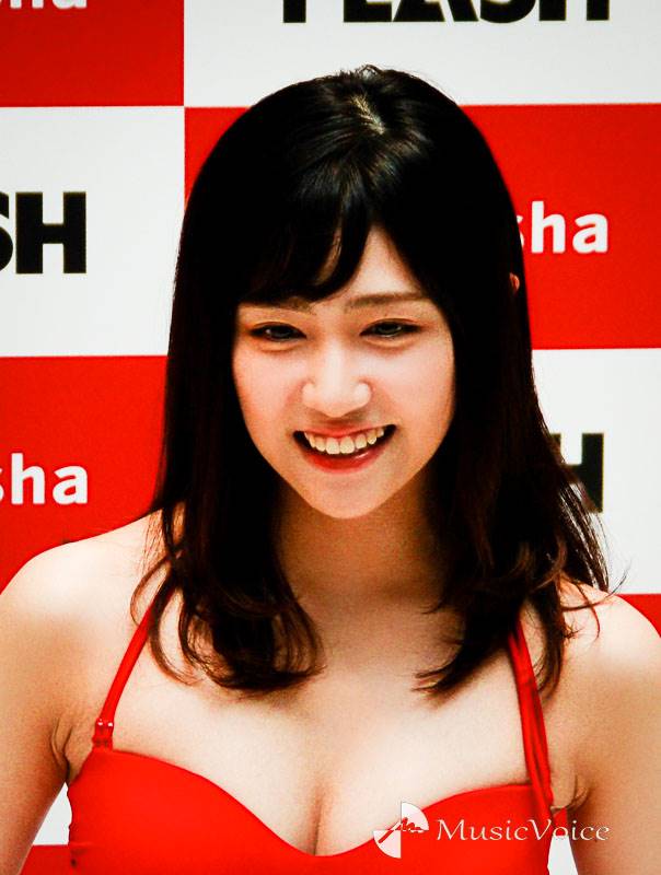 元STU48磯貝花音、水着姿で側転を披露「運動神経の良さを見せたい！」