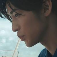 目黒蓮＆中条あやみ「午後ティー」新CM