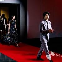 山下智久×新木優子×山本舞香×山口紗弥加ら、イチョウ舞うレッドカーペットから登場
