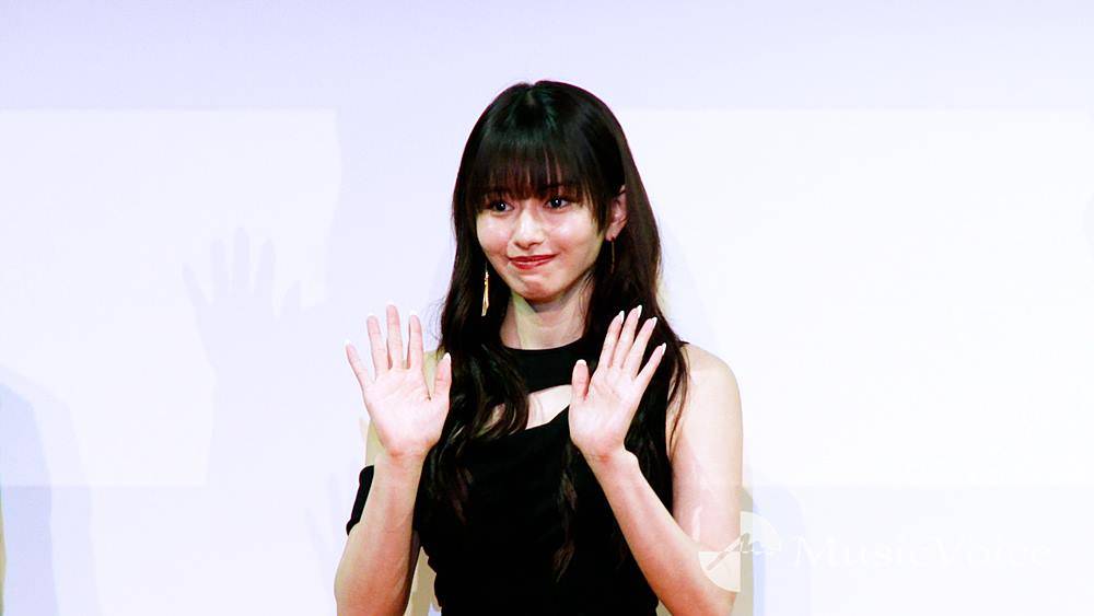 山本舞香、夫・マイファスHiro＆義父・森進一との３ショット「今、とても幸せです」
