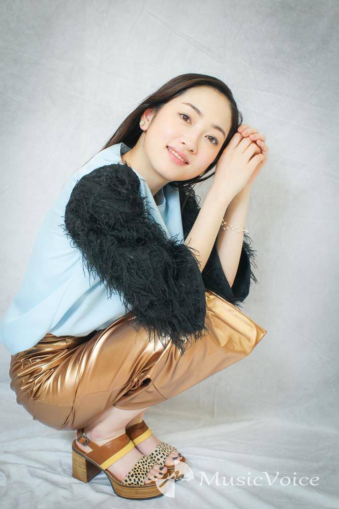 川添野愛