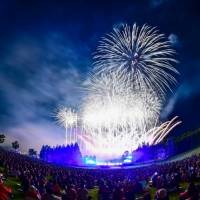 ディズニーミュージックと12000発の花火が夜空を彩る「Disney Music & Fireworks」初日レポート