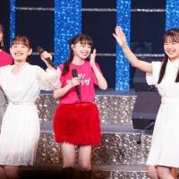 アンジュルム、新メンバー下井谷幸穂＆後藤花をお披露目