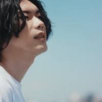 米津玄師 「ジョージア」新CMに登場＆ポスタービジュアル公開
