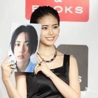 安斉星来、初写真集で水着姿「恥ずかしかったけど新鮮でした！」
