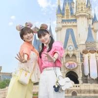 乃木坂46遠藤さくら＆清宮レイ、ディズニー満喫