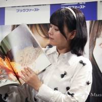 齊藤なぎさ、初写真集刊行記念取材会