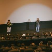 あいみょん「雰囲気をDolby Atmosで味わっていただけたら」ライブ映像作品先行上映会にサプライズ登場