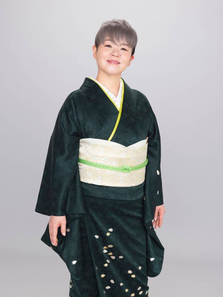 歌怪獣・島津亜矢、着物姿でのAdoやYOASOBIのカバー歌唱に反響「レベチすぎて泣ける」