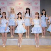 =LOVE「ナツマトぺ」発売を記念した記者会見を開催　自己最高初週売上を記録し１位を獲得