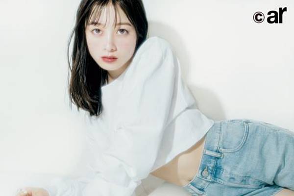 橋本環奈、美ウエスト見せ　挑戦したいヘアは「ベリーショート!?」