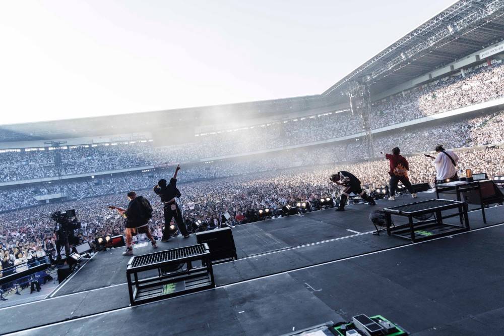 UVERworld、二日間で約14万人動員　バンド史上初となる日産スタジアム公演完遂