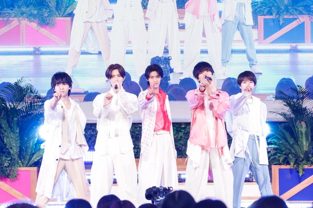 M!LK「めざましライブ」でサプライズだらけのライブを披露